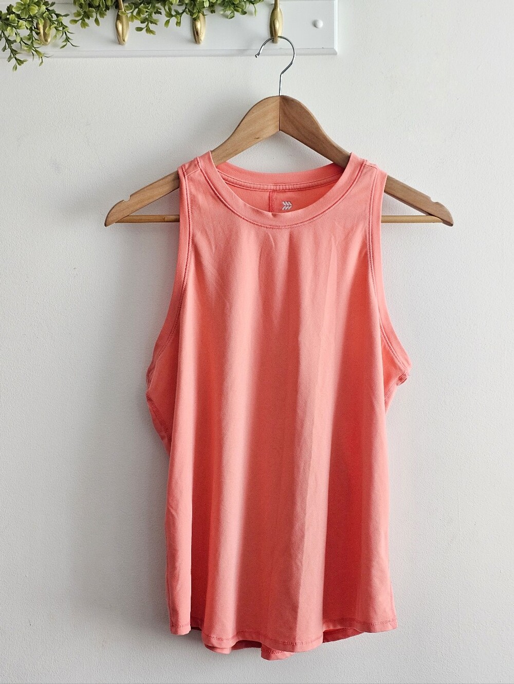 All in Motion Women’s Medium Coral Pink Racerback Athletic Tank Top